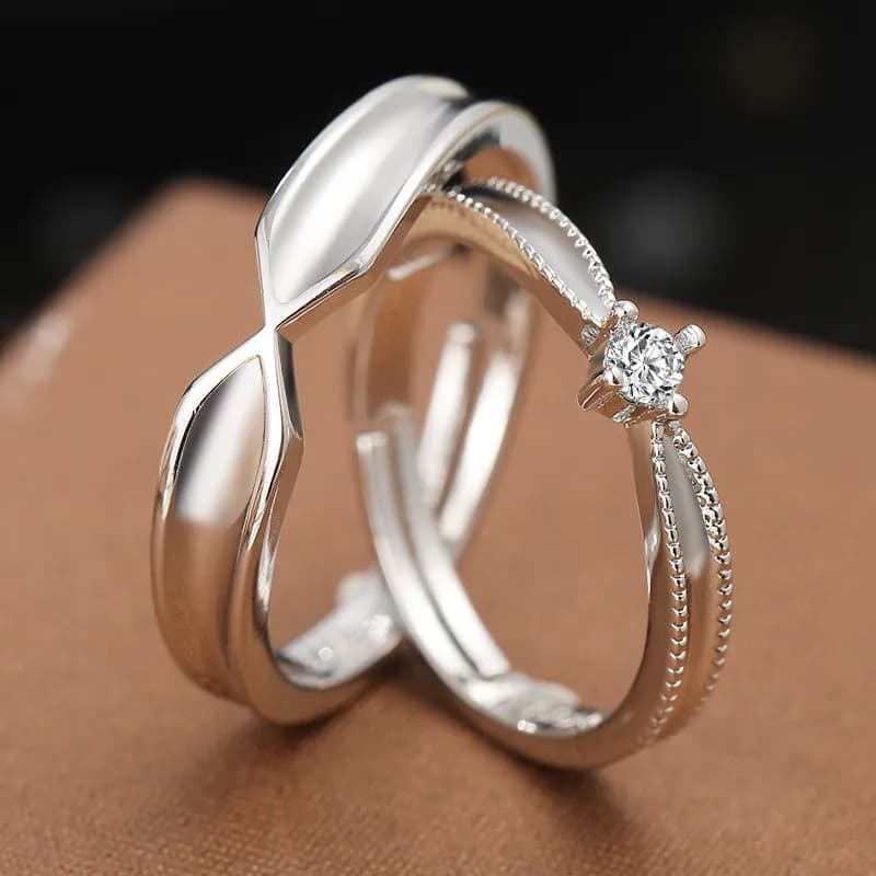 Románticos y majestuosos Anillos de pareja en color blanco, el detalle perfecto para un amor eterno