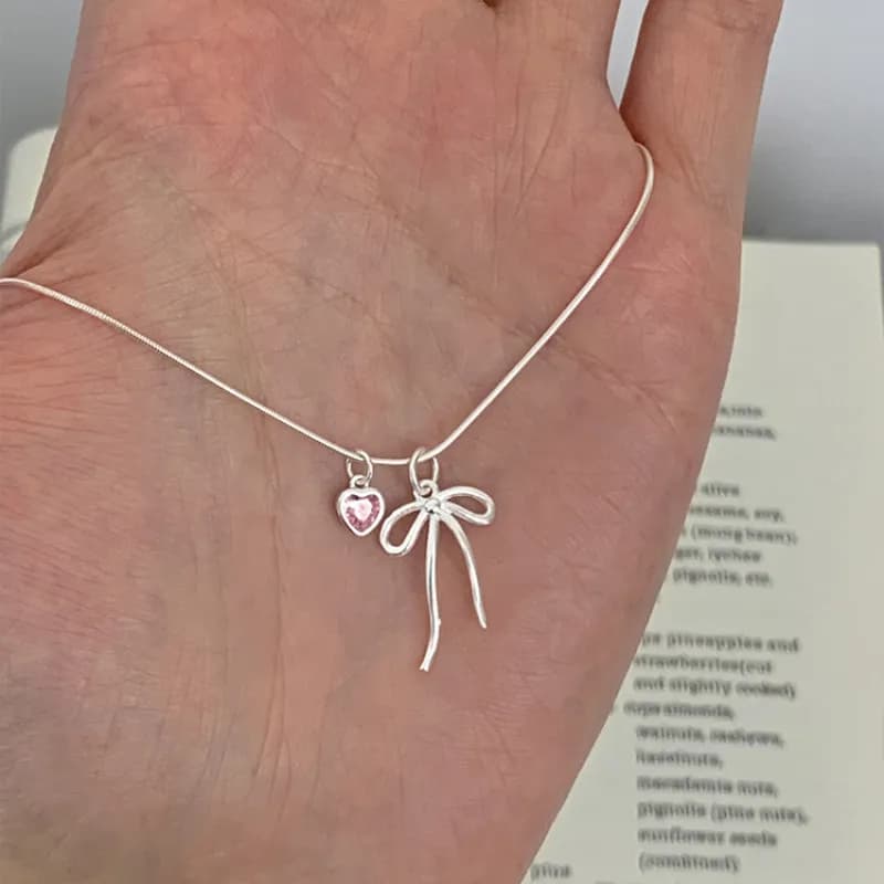 Collar de Estilo Coquete y Dulce en Plata 925 – Elegancia Sutil 2