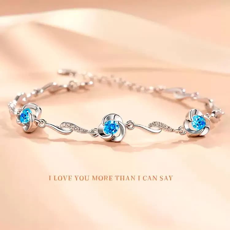 Pulsera de Trébol en Plata Esterlina – Elegancia y Suerte