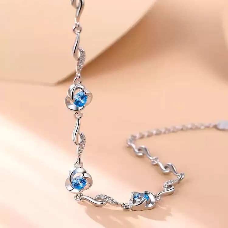 Pulsera de Trébol en Plata Esterlina – Elegancia y Suerte 5