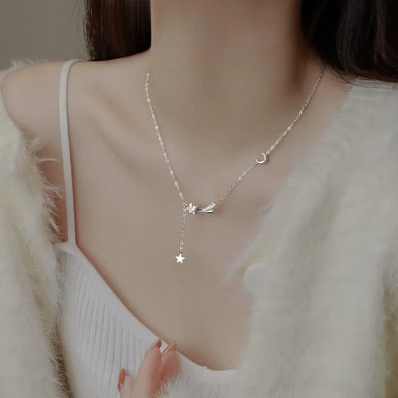 Brillo Nocturno: Collar de Luna y Estrella en Plata S925 3