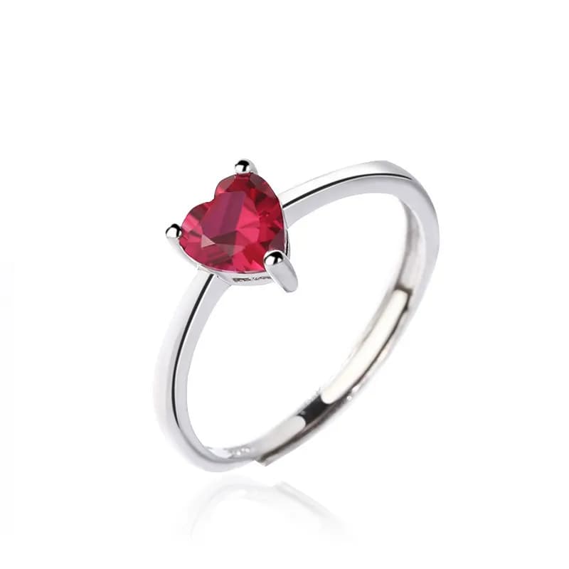 Romance Brillante: Anillo "Damila" con Corazón y Acabado Exquisito 2