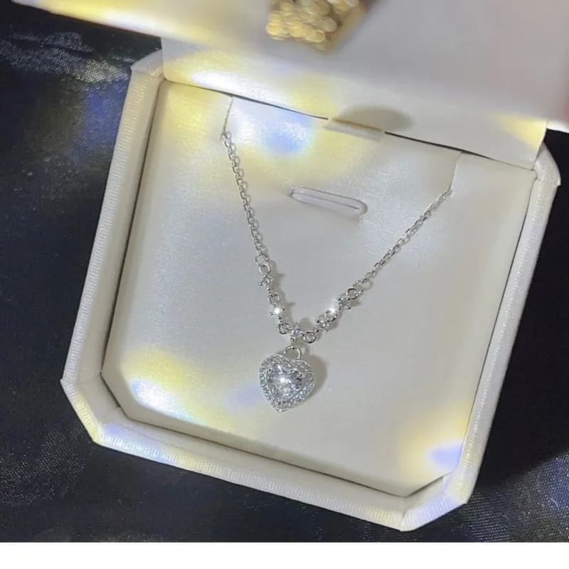 Collar Corazón Brillante 3