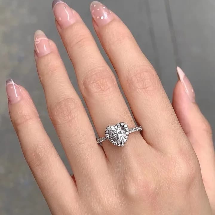 Anillo de Promesa – Corazón Ajustable con Halo de Brillantes 2