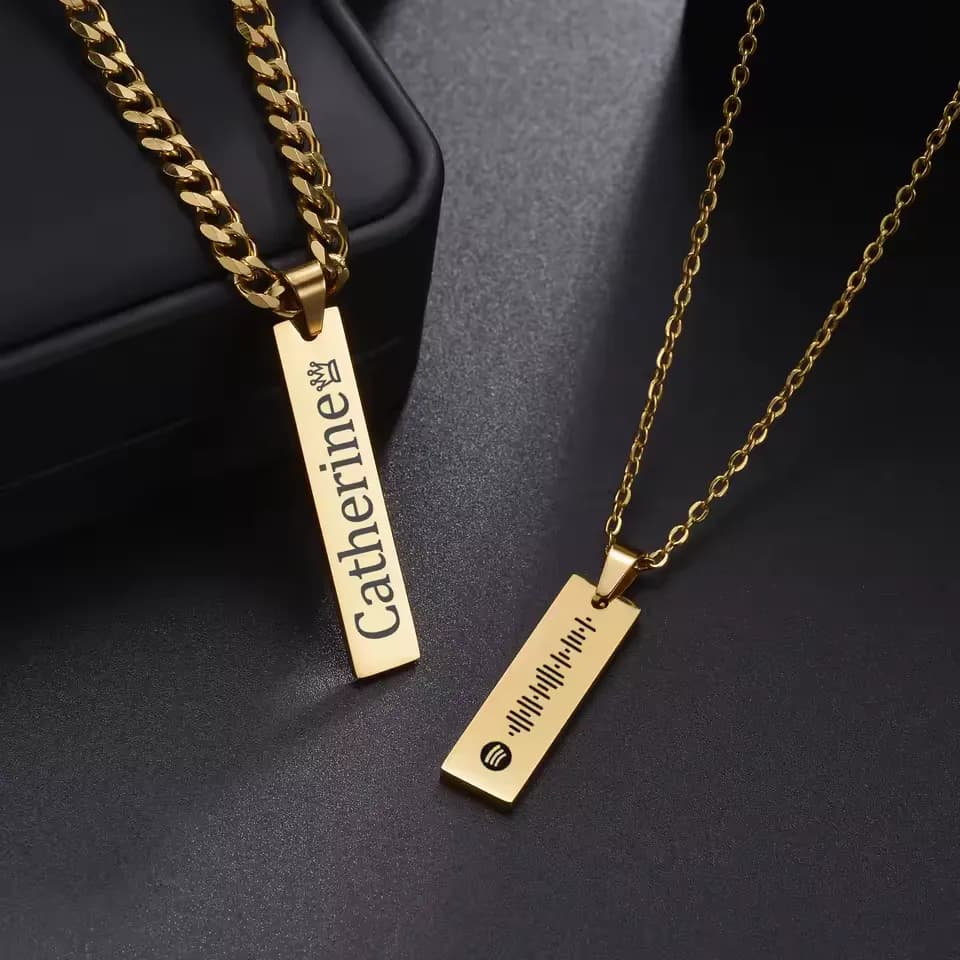 Collar "Minimal Bar" en Acero Inoxidable – Personalizable con Grabado Láser 4