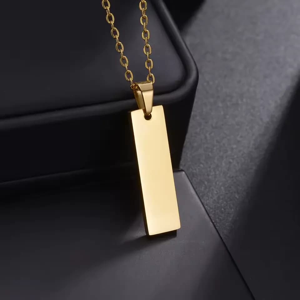 Collar "Minimal Bar" en Acero Inoxidable – Personalizable con Grabado Láser 5