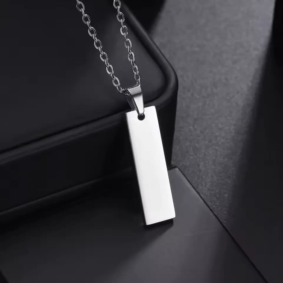 Collar "Minimal Bar" en Acero Inoxidable – Personalizable con Grabado Láser 6