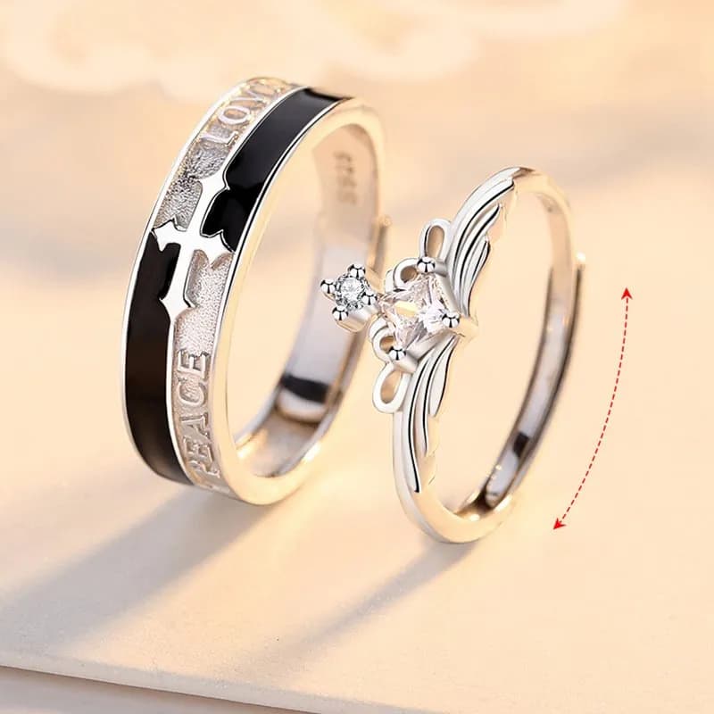 AMOR REAL: ANILLOS DE PRINCESA Y CABALLERO CON AJUSTE DE APERTURA Y ELEGANCIA 3