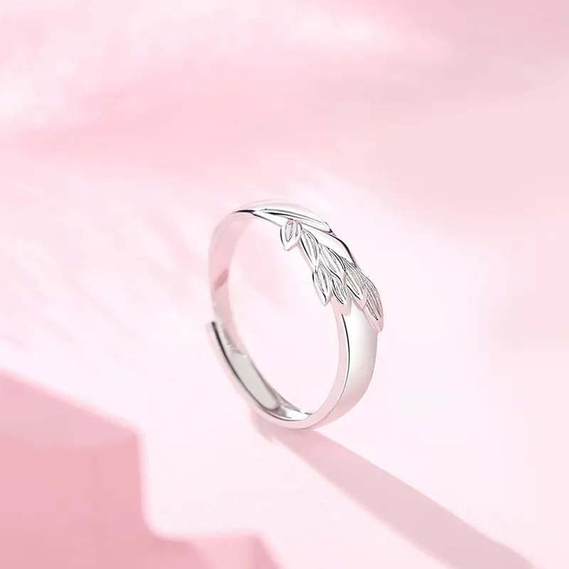 AMOR CELESTIAL: ANILLOS DE PAREJA EN PLATA 925 CON ALAS DE ÁNGEL Y CORAZÓN ROSA 3