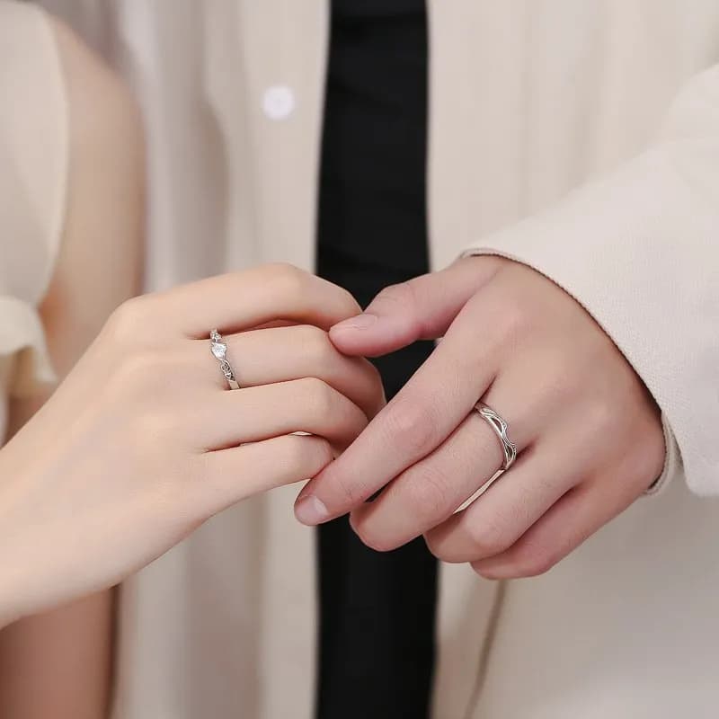 UNIÓN PERFECTA: ANILLOS DE FLECHA DE CUPIDO EN PLATA 999, DOS PIEZAS 2